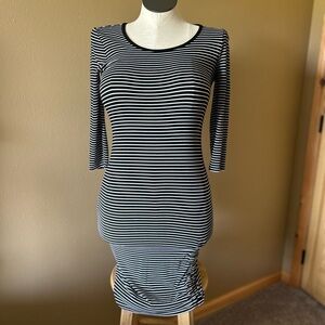 White House | Black Market Striped 3/4 sleeve & Knee Length Dress XXS (Stretchy)